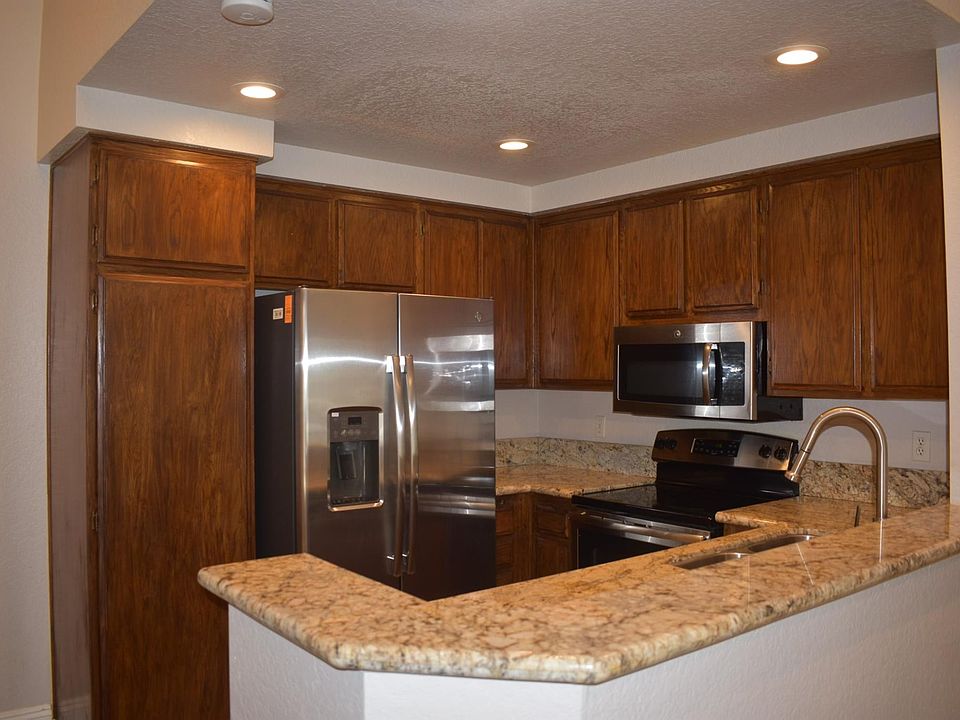 1st image of 8725 Beckenham Ln