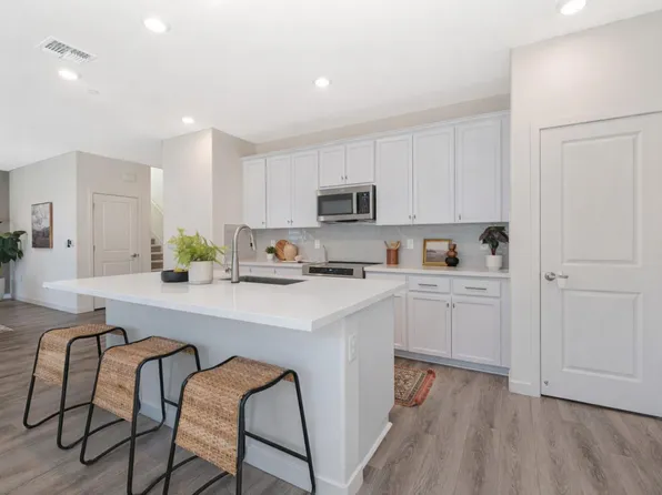 2473 Constellation Cir, Roseville, CA 95747