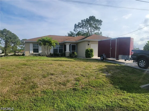 3802 11th St SW, Lehigh Acres, FL 33976
