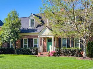 9516 Sardis Glen Dr, Matthews, NC 28105