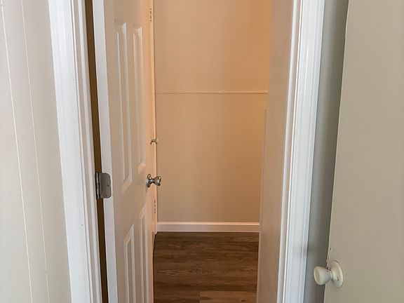 4th image of 523 Cubbage St APT 2
