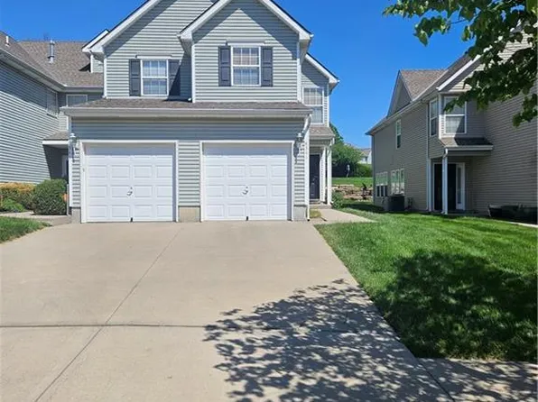 8341 N Kensington Ave, Kansas City, MO 64119