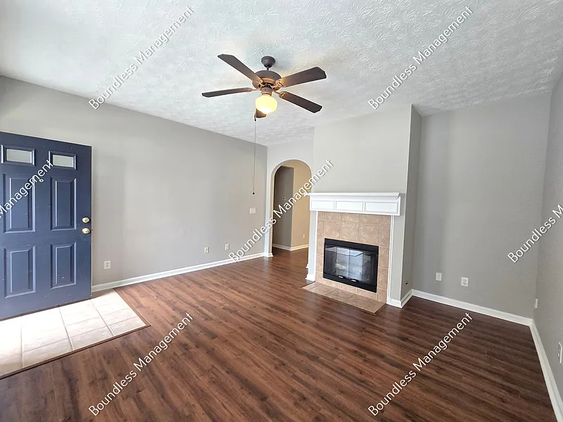 4 bed, 3.0 bath, 2088 sqft, $2,395 — Photo 2