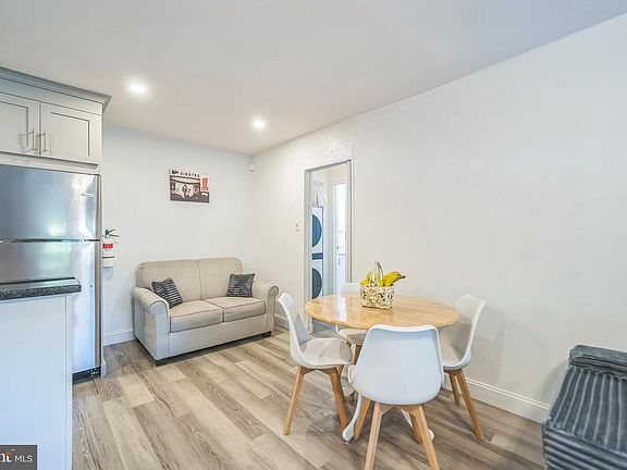3rd image of 4901 Harbor Beach Blvd APT H2