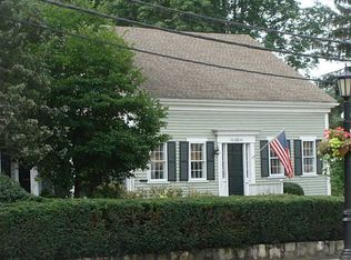 10 Rumstick Rd, Barrington, RI 02806