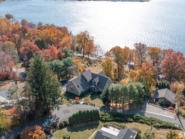 54 Indian Trail, Brookfield, CT 06804