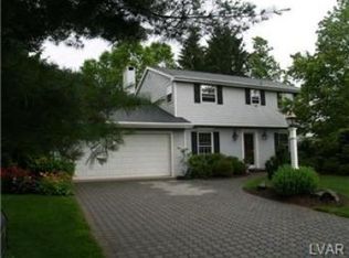 2 Brentwood Ave, Easton, PA 18045