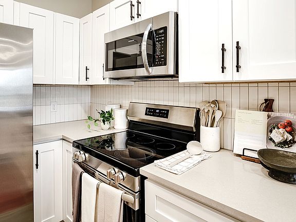 3rd image of 120 N 39th St #408