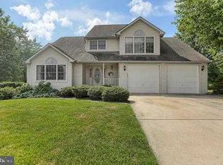 100 Schoolfield Dr, Carlisle, PA 17013