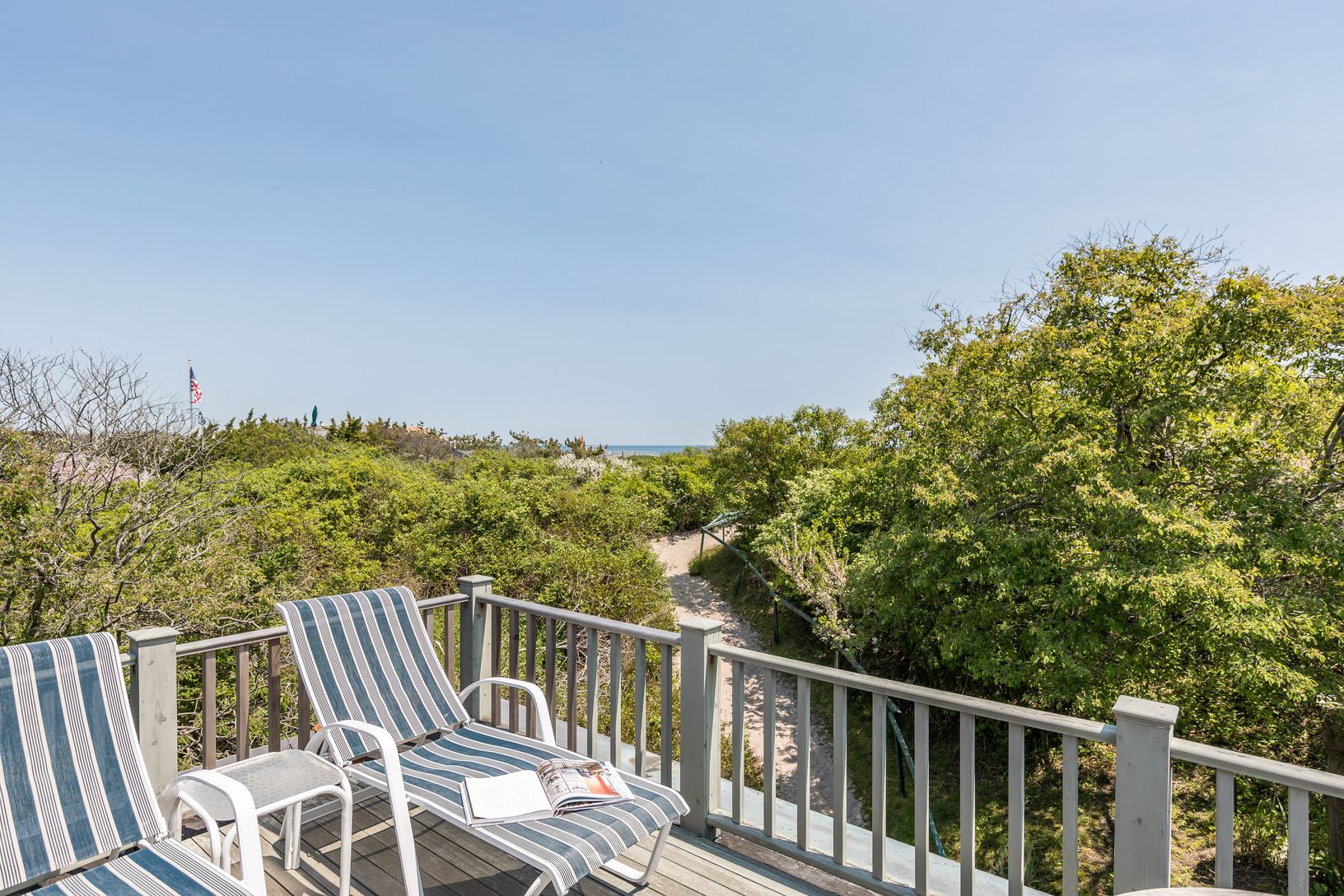 15 West End Rd, East Hampton, NY 11937 Out East