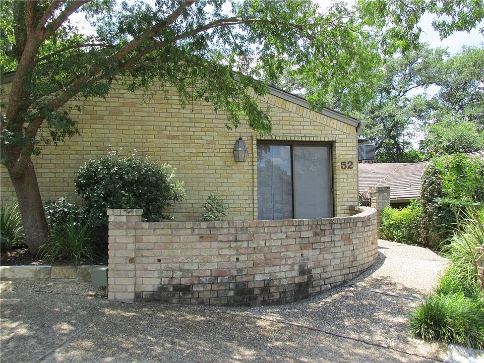 1st image of 52 Woodstone Sq