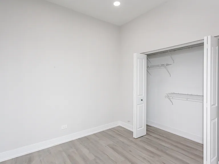 818 W 18th St #4M — Photo 10