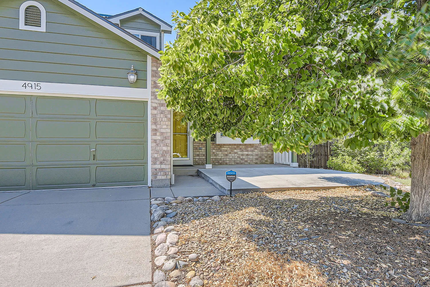 4 bed, 2315 sqft, $3,100 — Photo 4