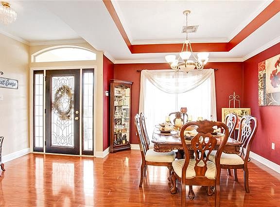 4th image of 208 Oak Point Dr