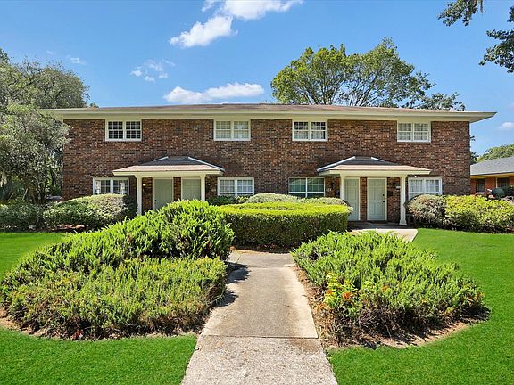 5th image of 3 Berkley Pl #3B