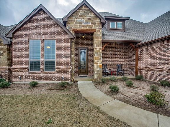 3rd image of 9901 Sierra Ct