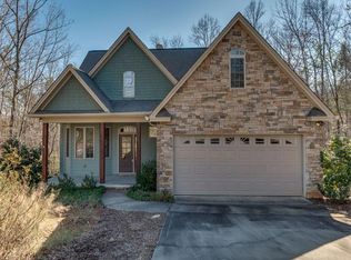 133 Flynn Ct, Lake Lure, NC 28746
