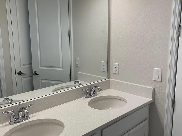 6119 Maidenstone Way — Photo 34