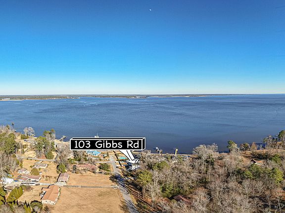 3rd image of 103 Gibbs Road