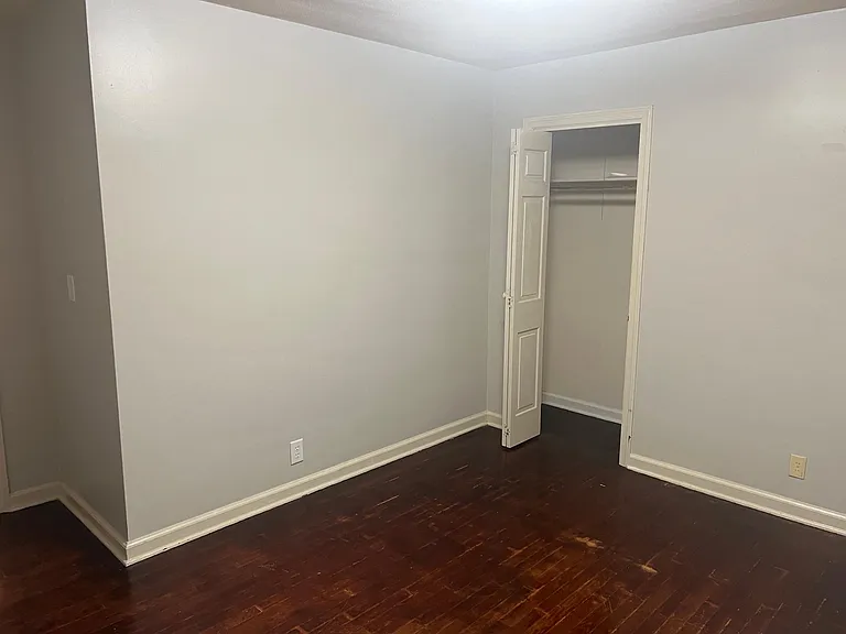 241 Shirley Dr — Photo 17