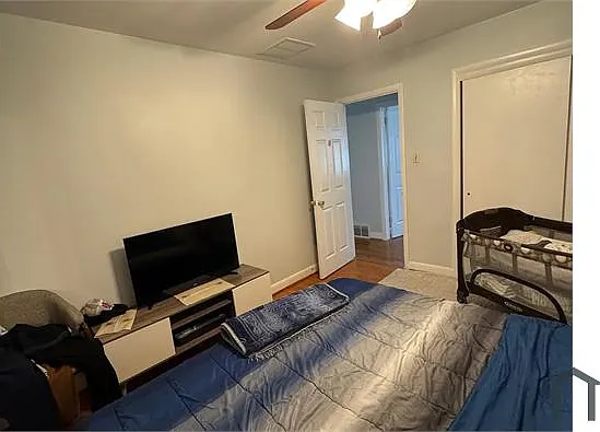 1439 Crawford Ave — Photo 9