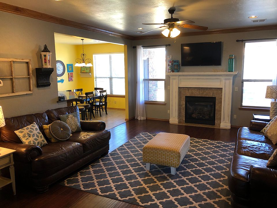 1st image of 905 Tea Rose Dr