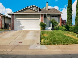 196 Creekside Cir, Sacramento, CA