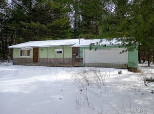 619 Beverly Dr, Harrison, MI 48625