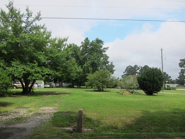 2nd image of 20440 Parsons Rd