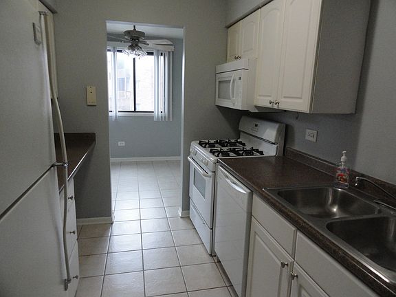 4th image of 15727 Peggy Ln APT 7