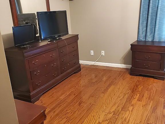 4th image of 8609 Charles Towne Ct