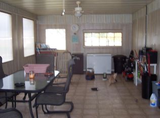 1207 Deer Creek Rd, Patoka, IL 62875