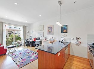 206 Kent St APT 3, Brooklyn, NY 11222