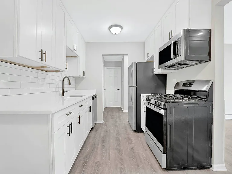 131 W 63rd St #E107 — Photo 4