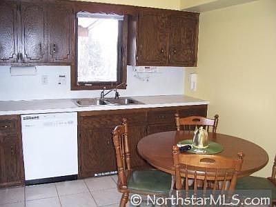 5th image of 7325 Candlewood Dr N