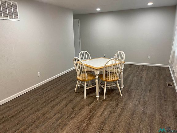 3rd image of 307 Debra Dr