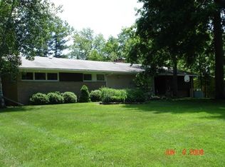 28330 Quail Hollow Rd, Farmington Hills, MI 48331