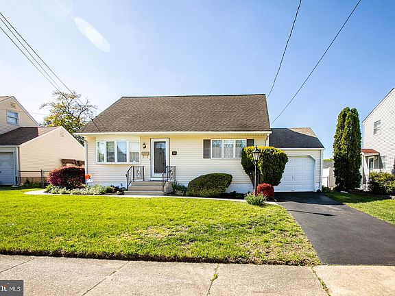 2nd image of 16 Tappan Ave