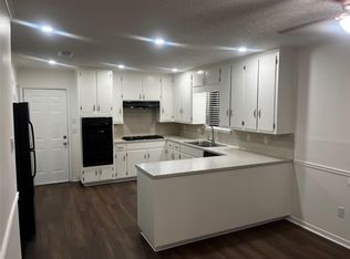 1901 Woodland Ave #B, Austin, TX 78741