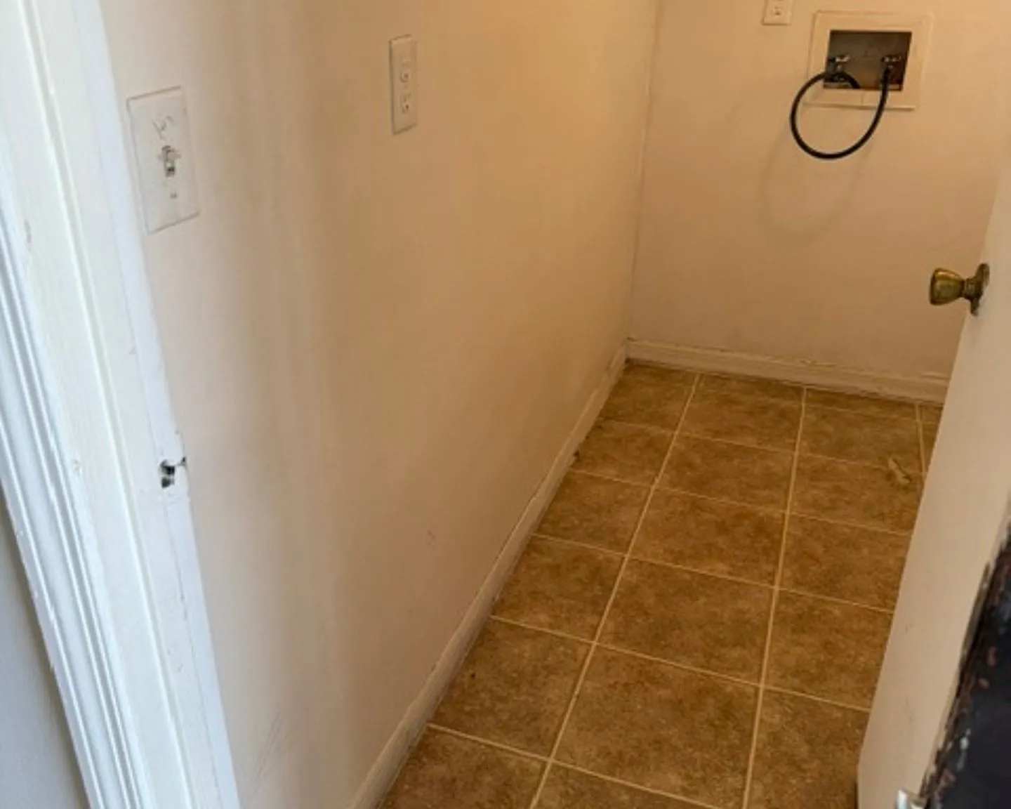 Large Two bedroom condo — Photo 2