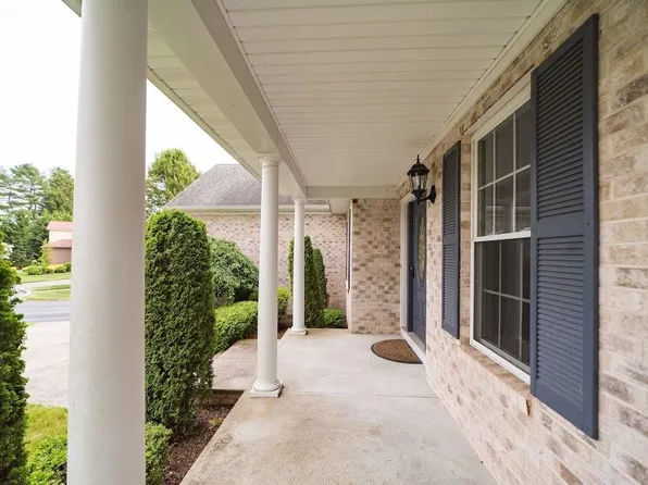 7 Annies Way, Barrington, RI 02806