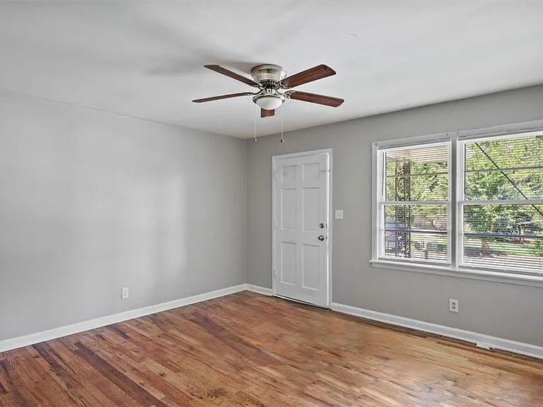 190 Opal Dr — Photo 16