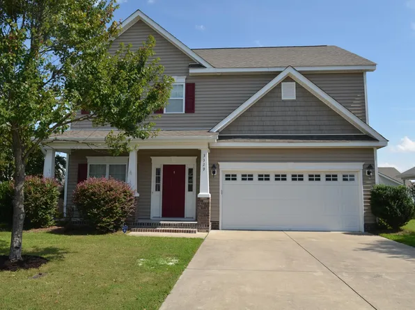 3329 Grove Point Dr, Winterville, NC 28590