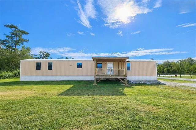 3 bed, 2.0 bath, 1280 sqft, $1,700 — Photo 1