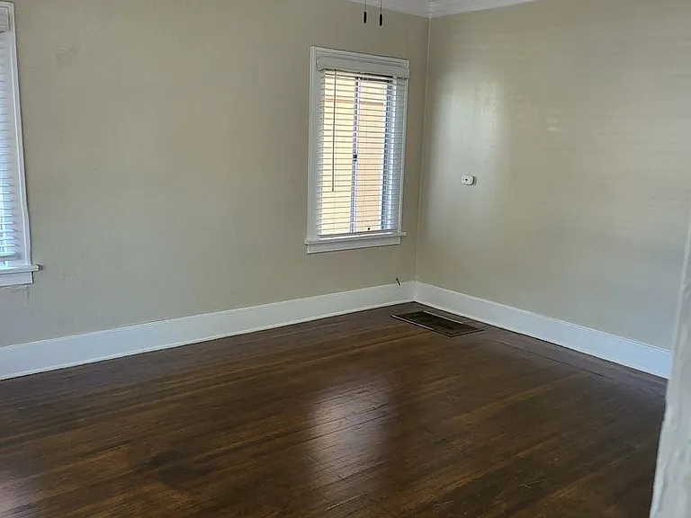325 Cherry Ave — Photo 7
