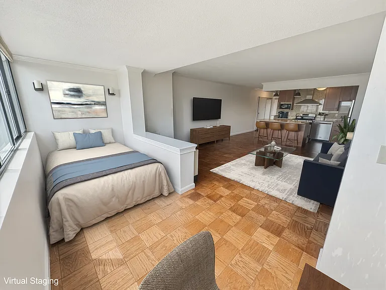 9 Hawthorne Pl #10G — Photo 2