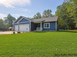 6109 Ruthie Ln, Fruitport, MI 49415