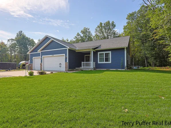 6109 Ruthie Ln, Fruitport, MI 49415