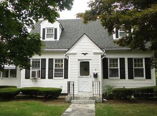 7 W Hawley St, Lawrence, MA 01843