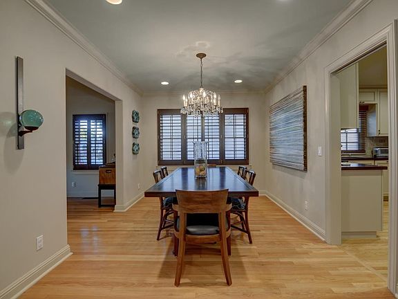 5th image of 1127 Roycott Way